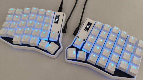 Tergo Sofle - Teclado ergonômico dividido mecânico customizado