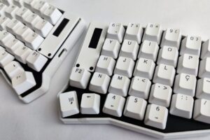 Teclado Tergo Sofle - Ergonômico, mecânico e customizado